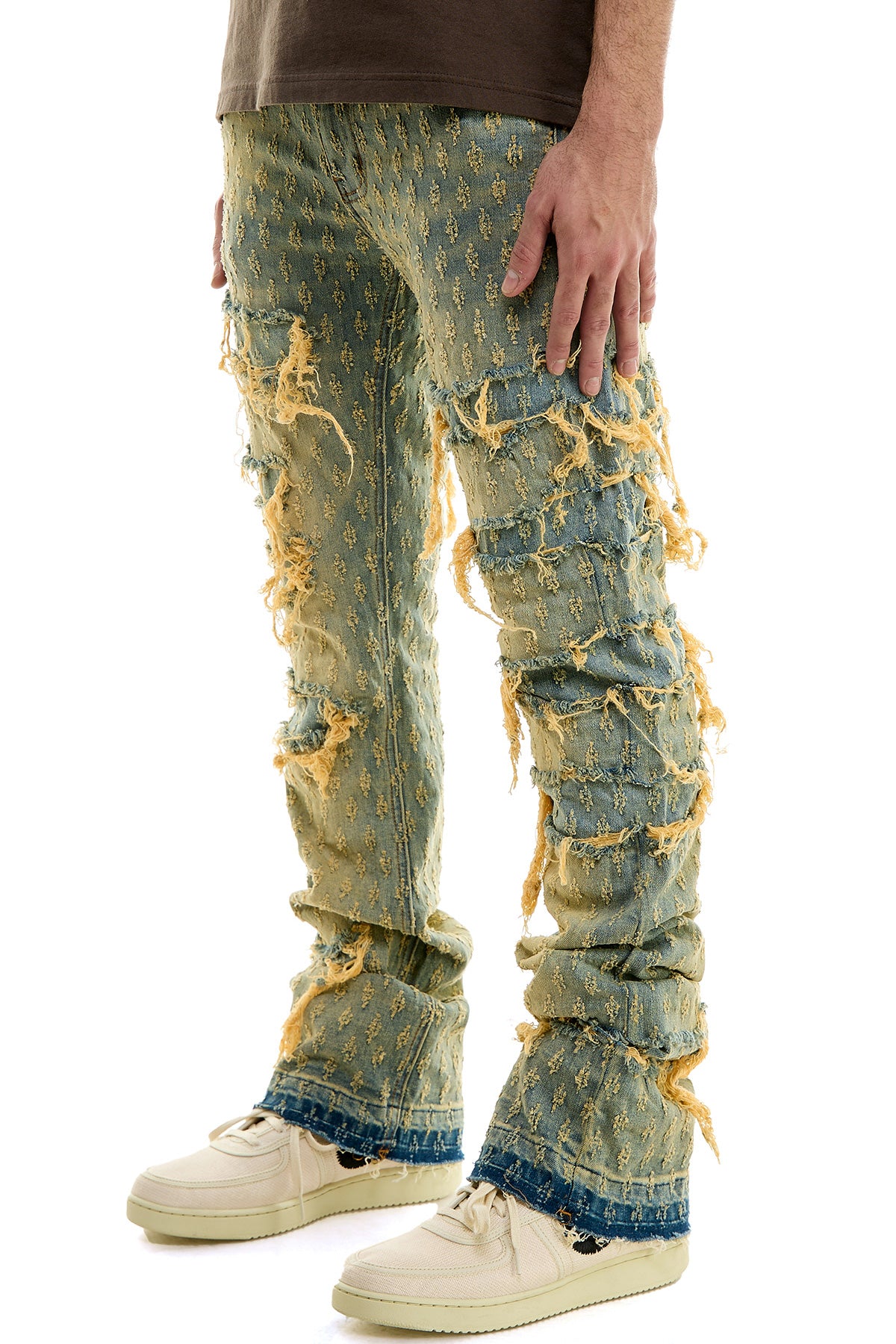 JQD PATCHED FLARE JEANS