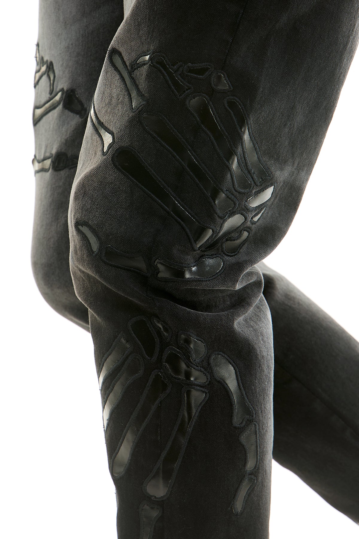 GRIM SKINNY JEANS