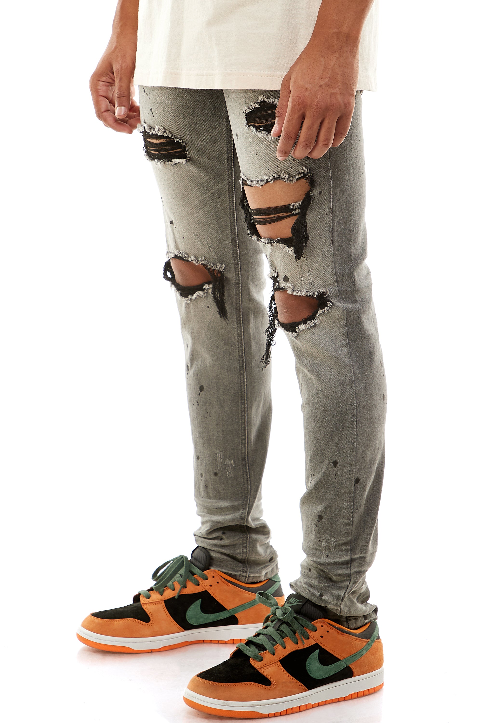 SPLATTER JEANS – KDNK