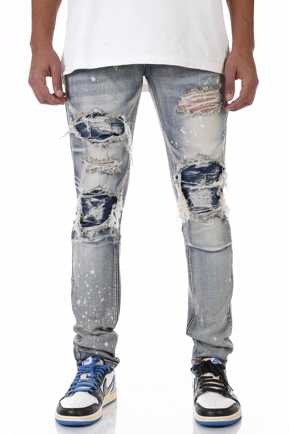 PATCHED RIPPED JEANS