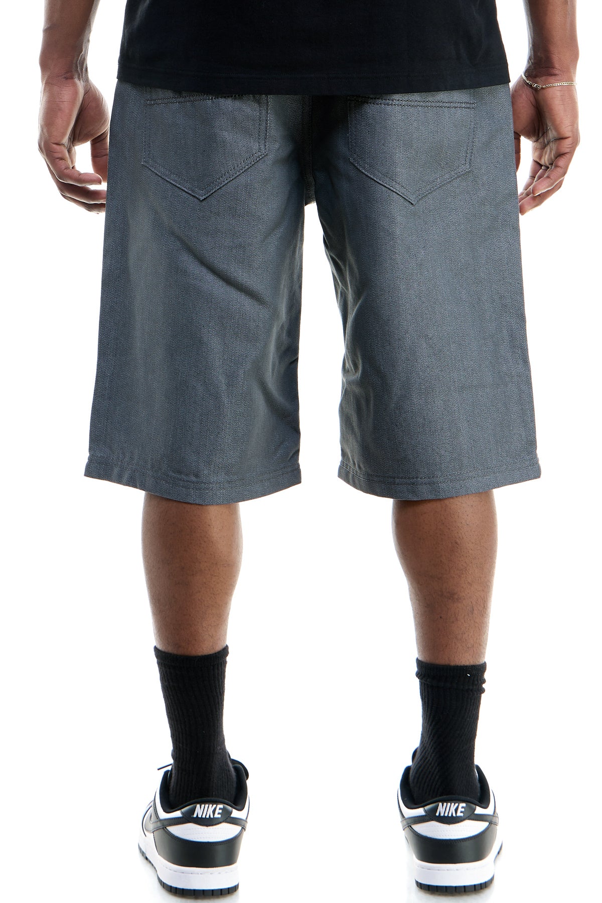 LOOSE SHORTS – KDNK